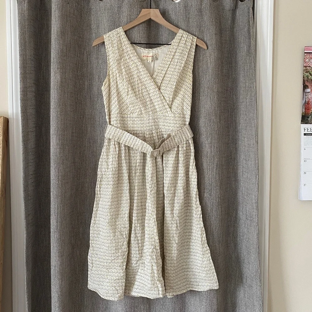 Vintage 1980s Beth Jordan White Floral Belted Pleated Dress - Picture 4 of 11